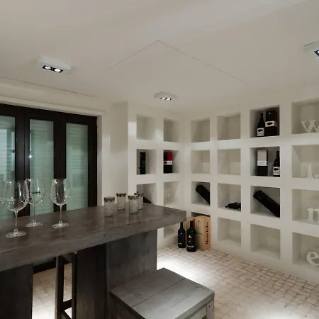 35 - Luxurious 6 Bedroom - Jacuzzi - Sauna - Perfect For Larger Groups فيلة *