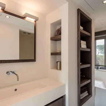 35 - Luxurious 6 Bedroom - Jacuzzi - Sauna - Perfect For Larger Groups فيلة *