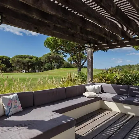 Villa 35 - Luxurious 6 Bedroom - Jacuzzi - Sauna - Perfect For Larger Groups