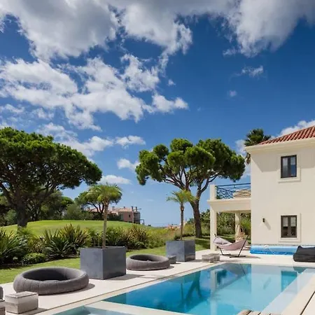 Villa 35 - Luxurious 6 Bedroom - Jacuzzi - Sauna - Perfect For Larger Groups Vale do Lobo