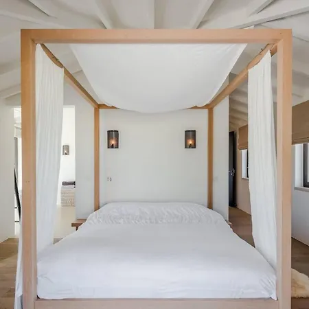 35 - Luxurious 6 Bedroom - Jacuzzi - Sauna - Perfect For Larger Groups *